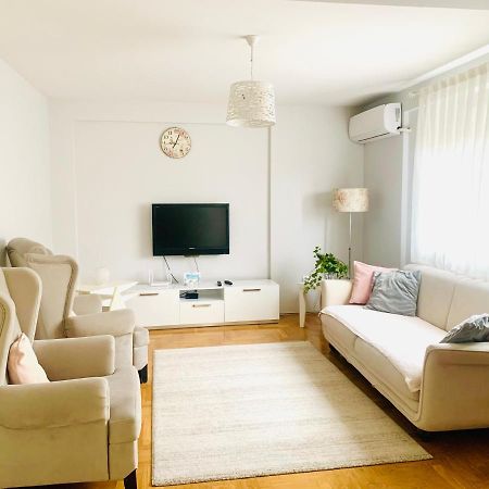 Cozy City Center Apartment Prizren Exterior foto